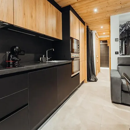 Les Cimes Des Simond Furnished Studio *