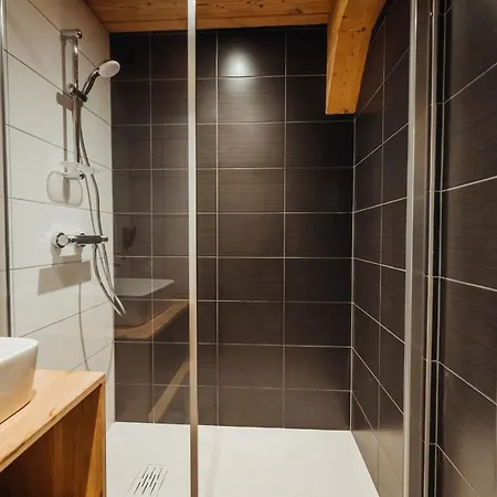 Les Cimes Des Simond Furnished Studio